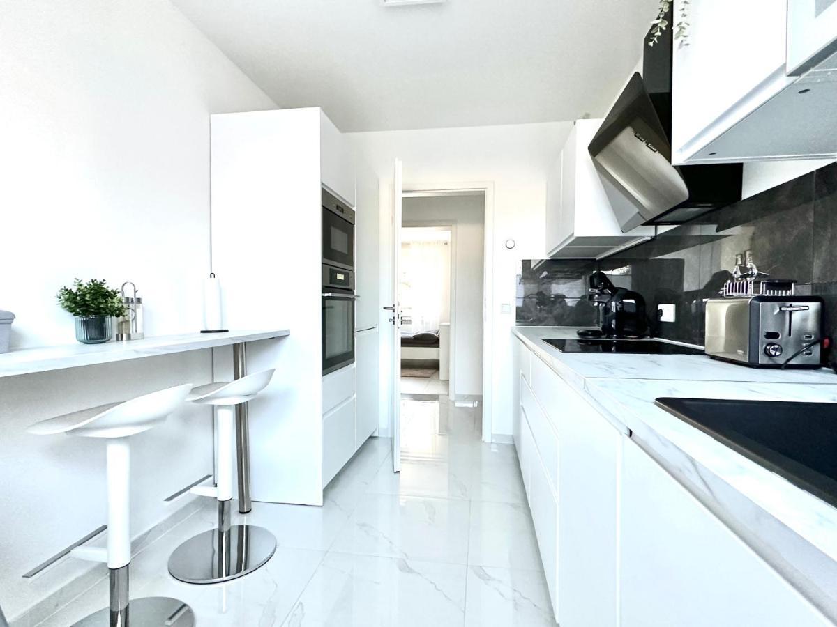 Stilvolles Apartment In بون المظهر الخارجي الصورة