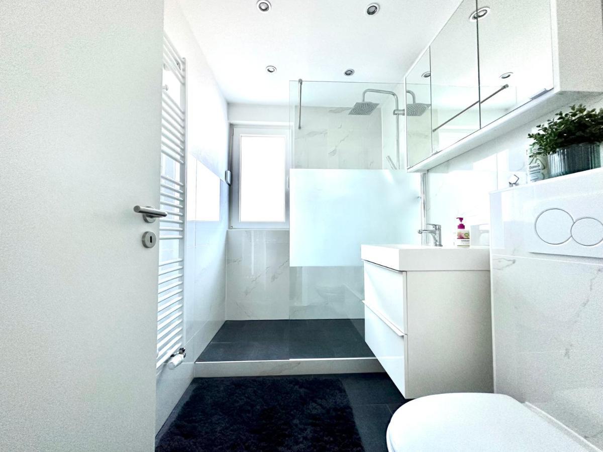 Stilvolles Apartment In بون المظهر الخارجي الصورة